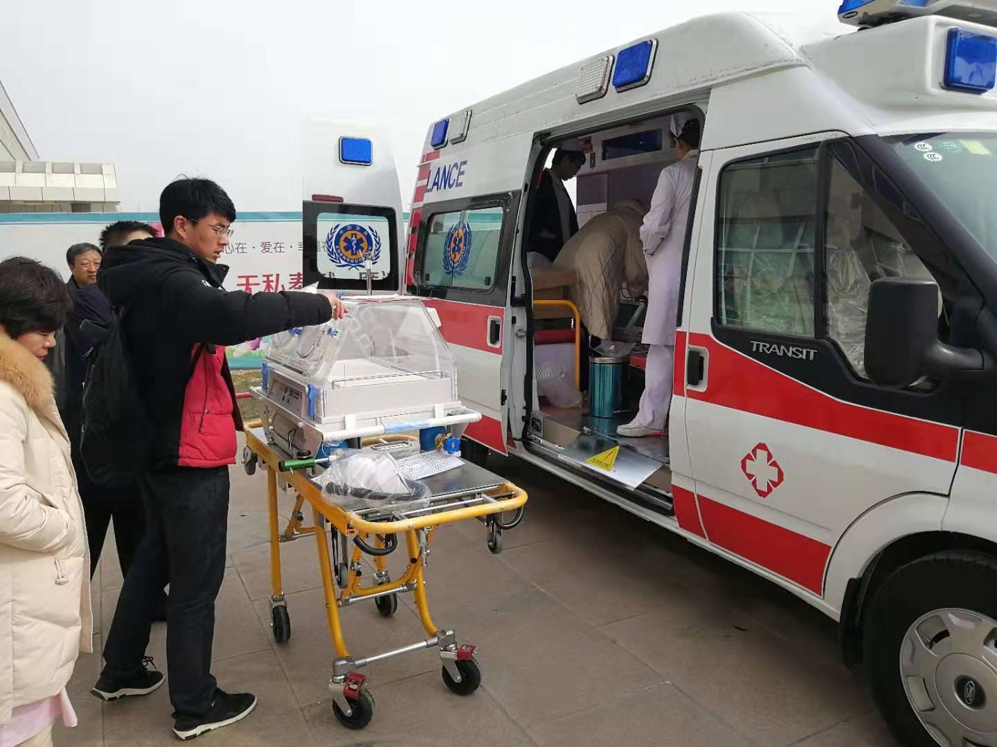 丁青县救护车转院